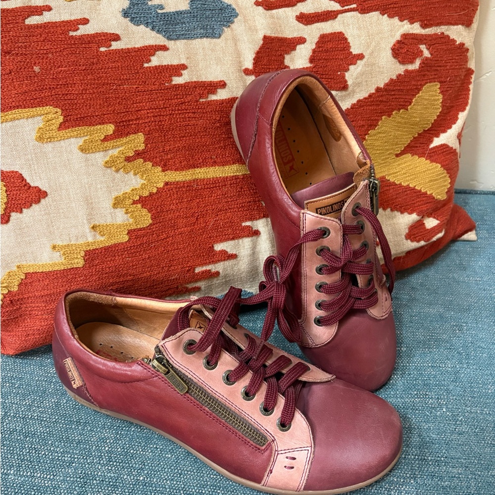 Exc htf Pikolinos Lisboa sneakers with Side Zipper 41 US 10.5/11